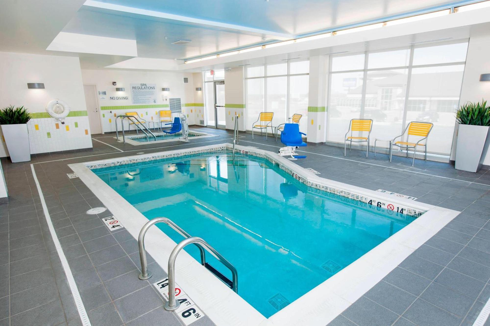 Fairfield Inn & Suites By Marriott Omaha Papillion Bagian luar foto