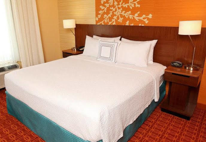 Fairfield Inn & Suites By Marriott Omaha Papillion Bagian luar foto